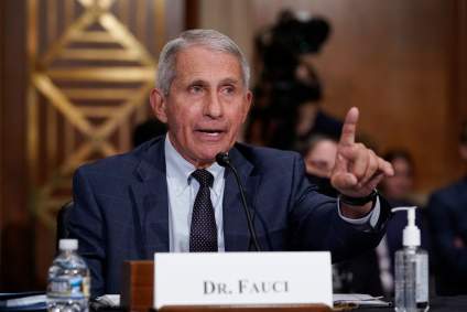Grave advertencia del Dr. Fauci sobre las camas de UCI: ¿Qué dijo?