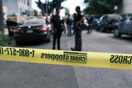 Nueva York: Adolescente mata a amigo por error durante tiroteo – Video impactante