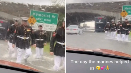 Marines uniformados ayudando a empujar un automóvil atascado son sensación viral