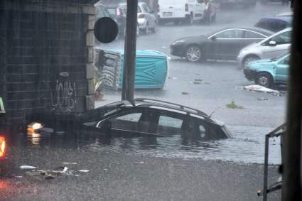 Trágicas inundaciones en Cagliari, Italia: hallan muerto a un anciano – Videos