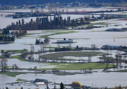 Devastadoras inundaciones en Columbia Británica, Canadá – Fotos y Videos