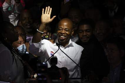Expolicía Eric Adams gana la Alcaldía de NYC: Será el segundo alcalde negro