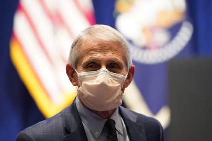 COVID-19: La advertencia de Anthony Fauci sobre la dosis refuerzo