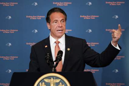Andrew Cuomo: Retiran cargos por acoso sexual contra el exgobenador