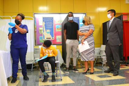 Se disparan los casos de COVID en escuelas de Nueva York: ¿Qué está pasando?