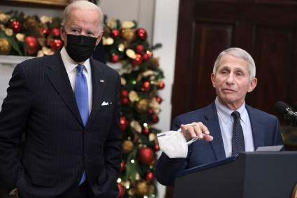 Ómicron: El pronóstico de Fauci que preocupa a Biden: ¿Qué dijo?