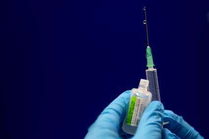 COVID-19: La  vacuna de Pfizer que podría extinguir la variante Ómicron