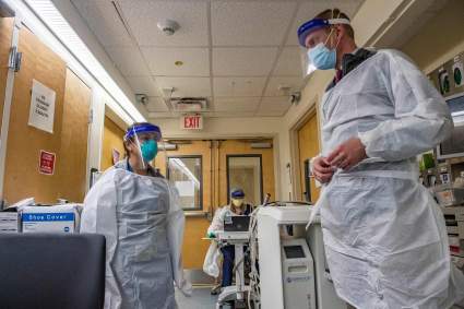 California: Hospitales permiten trabajar a empleados con COVID-19: ¿Por qué?