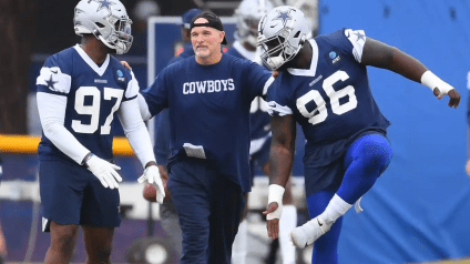 INFORME: Miami Dolphins buscan a coordinador para reemplazar a Brian Flores