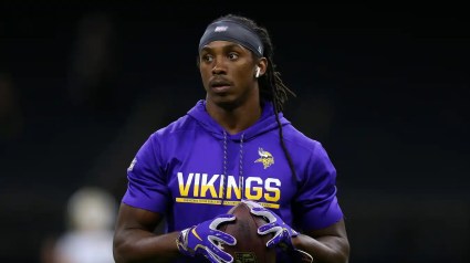 ​Ex estrella de los Vikings sorprende a joven fanática tras la muerte de su padre: ¿Qué fue lo que hizo?