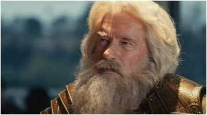 VER: Arnold Schwarzenegger y Salma Hayek en comercial de Super Bowl