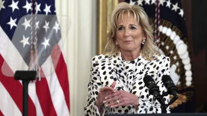 [VIDEO] Jill Biden nombra a Kamala Harris “presidenta de Estados Unidos” en discurso