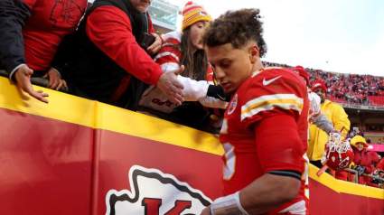 [VIDEO] Un niño le rechaza un autógrafo a Patrick Mahomes