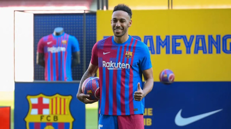 Pierre-Emerick Aubameyang se presenta en Barcelona.