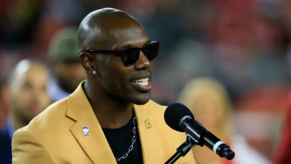INFORME:  Legendario receptor sale de largo retiro: ¿Con quién jugará Terrell Owens?
