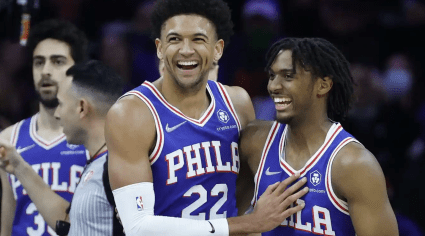 Jugador de los Sixers no puede jugar contra los Raptors: ¿No está vacunado?
