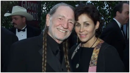 Annie D’Angelo, la esposa de Willie Nelson: ¿quién es ella?