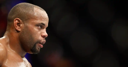 Tony Ferguson y Daniel Cormier intercambian comentarios tras acusación de trampa: ¿Qué ocurrió?