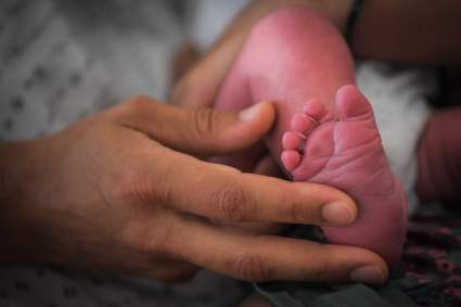 Texas: Hispana demanda a compañía de alimentos tras la muerte de su bebé