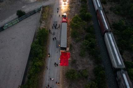 ¿Cómo murieron los 50 inmigrantes hallados en Texas?