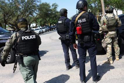 Iowa: Hombre mata a dos mujeres y se suicida en el estacionamiento de una iglesia