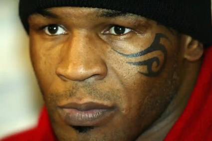 Mike Tyson pasó tres años en 1992 en la cárcel por violación