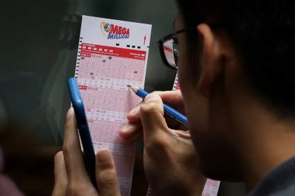 ¿Cuánto le quitan a uno de impuestos si gana la Mega Millions?