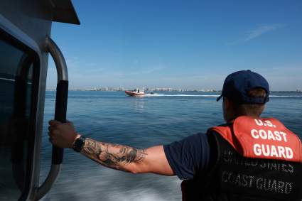 Cayos de la Florida: Detienen a migrantes cubanos en dos embarcaciones