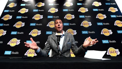 Propuesta menciona a rival de los Lakers posiblemente beneficiádolos: ¿Quién llegaría?