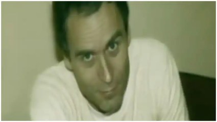 Ted Bundy: el asesino en serie se representó a sí mismo en el juicio