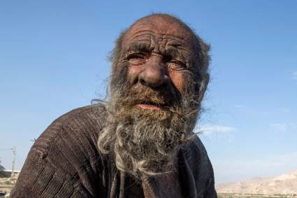 Muere el hombre más sucio del mundo: ¿Cómo murió Amou Haji?