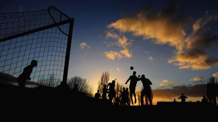 Tragedia en Argentina: Murió un futbolista tras electrocutarse en un partido