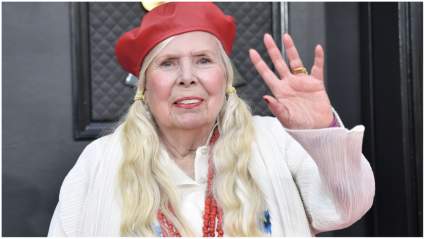 Joni Mitchell: ¿La cantante está viva o muerta?