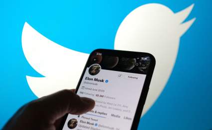 Elon Musk lo echó por mail: explosivo testimonio de exingeniero de Twitter