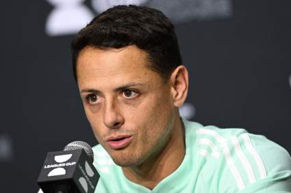¡BOMBA! Periodista mexicano confirma escándalo que hunde a Chicharito Hernández