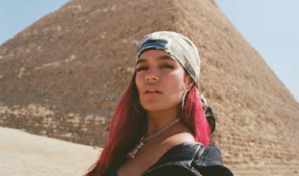 Karol G lanza esperada colaboración con Romeo Santos: X SI VOLVEMOS