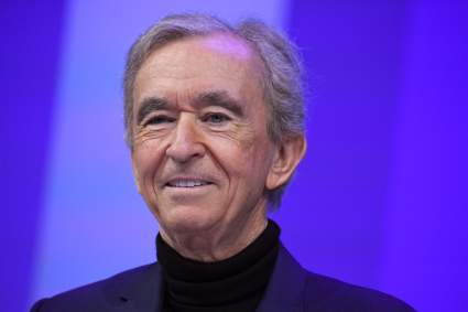 Bernard Arnault destrona a Elon Musk y es el más rico del mundo: ¿Cuántos millones tiene?