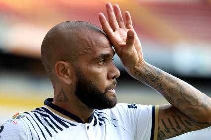 Dani Alves en prisión: confesión sorpresa y primer partido de fútbol