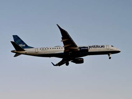 Palm Beach: El insólito motivo que obligó a un avión a aterrizar de emergencia
