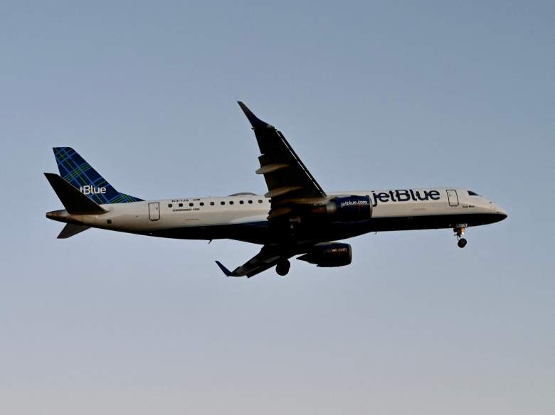 Avión aterriza de emergencia en el aeropuerto de Palm Beach