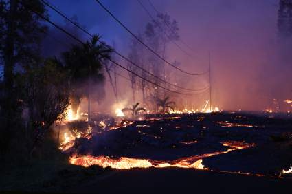 Alarma en Hawaii: Impresionante erupción del volcán Kilauea – VIDEOS