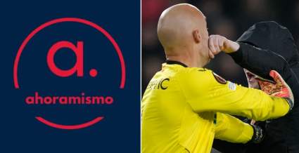 El momento en que un hincha entra al campo para pegarle al arquero del Sevilla – Video