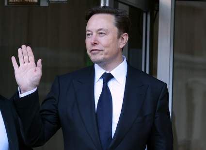Elon Musk alerta sobre riesgo de la inteligencia artificial para la humanidad