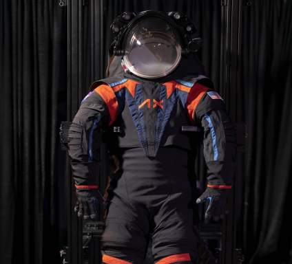 Así es el traje con que los astronautas de la NASA irán a la Luna en 2025