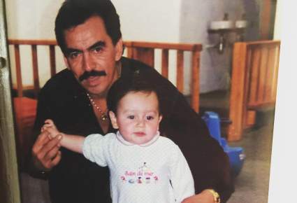 Las conmovedoras fotos de Julián Figueroa al lado de Joan Sebastian