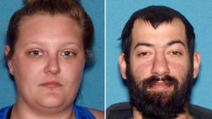 Encuentran niño viviendo entre perros muertos en New Jersey