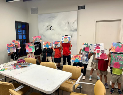 Fundación de Karol G apoyará a madres migrantes en el sur de la Florida