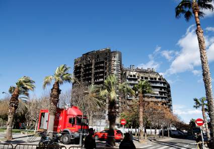 Incendio en Valencia, España dejó cuatro muertos, 14 heridos y 19 desaparecidos