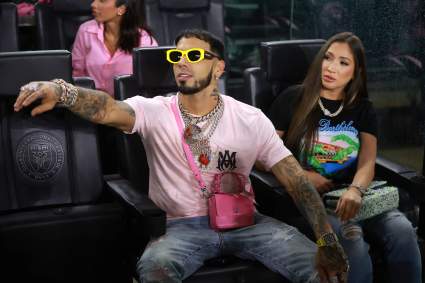 Anuel espera bebé junto a Laury Saavedra [VIDEO]