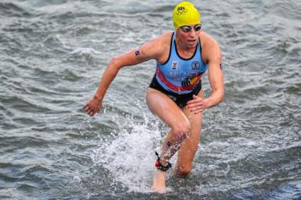 Atleta hospitalizada tras nadar en el río Sena de París 2024